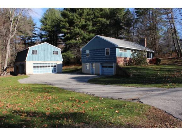 14 Squamscott RD, Stratham, NH 03885