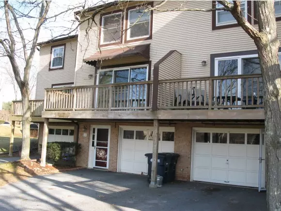 South Burlington, VT 05403,G 10 Stonehedge Drive