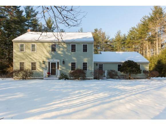 25 Flanders DR, Brentwood, NH 03833
