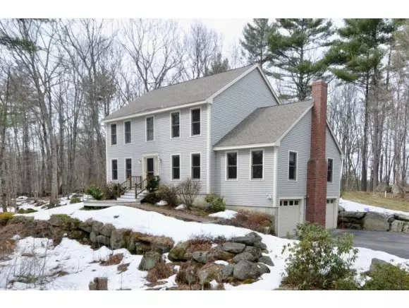 Durham, NH 03824,5 Meader LN