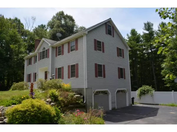 Hudson, NH 03051,7 Copeland DR