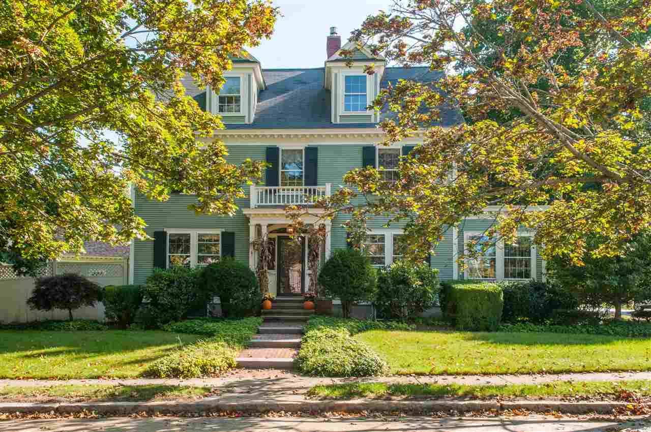771 Maple ST, Manchester, NH 03104