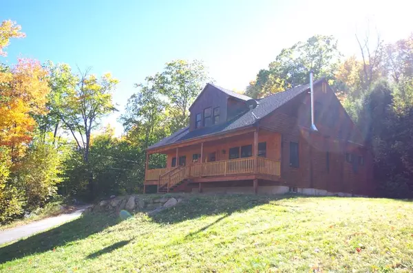 Sutton, NH 03260,52 Cotton RD