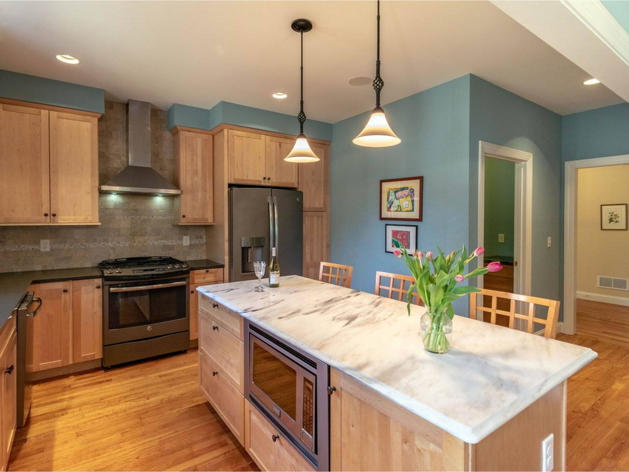 Williston, VT 05495,520 Michael LN