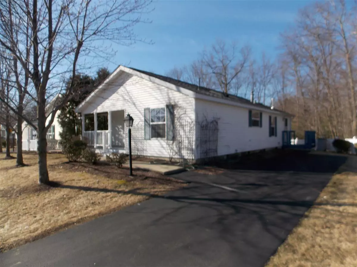 Manchester, NH 03104,258 Victorian WAY