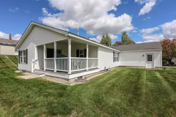 Manchester, NH 03103,214 Ledgewood WAY