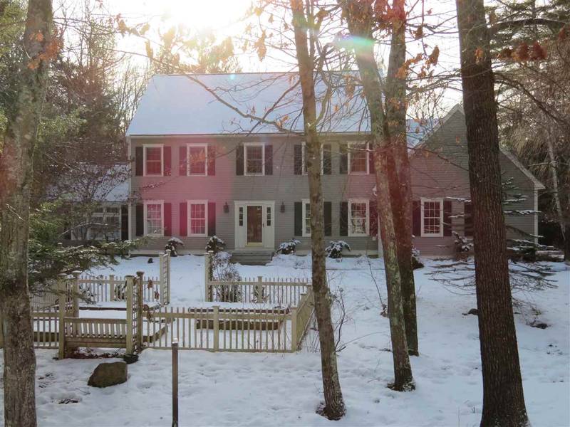 5 Deer RUN, East Kingston, NH 03827