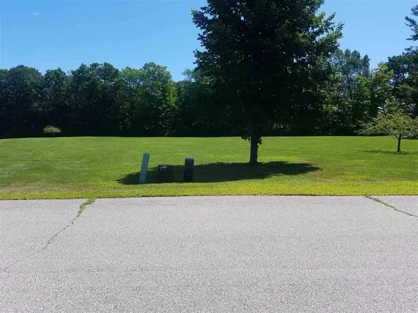 Hampton Falls, NH 03844,1 Cider Hill RD #4-58-1