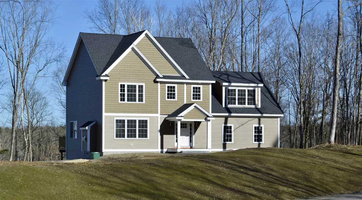 Epping, NH 03042,4 Drake LN #21