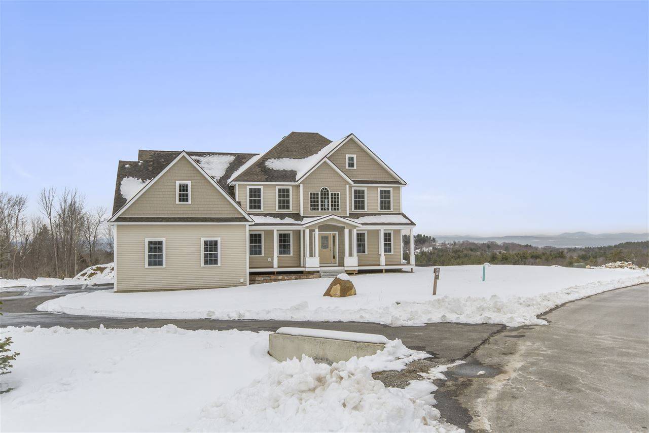 15 Pinnacle LN, Bow, NH 03304
