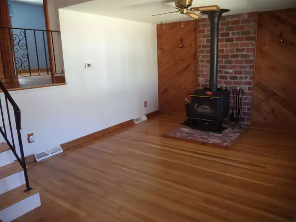 Brockton, MA 02301,8 Shaw RD