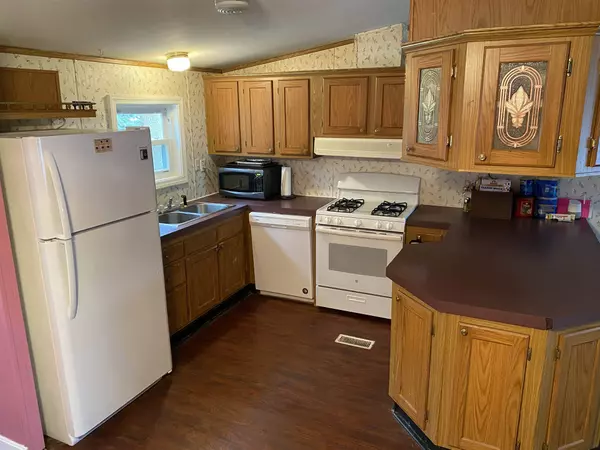 Allenstown, NH 03275,34 Emile ST