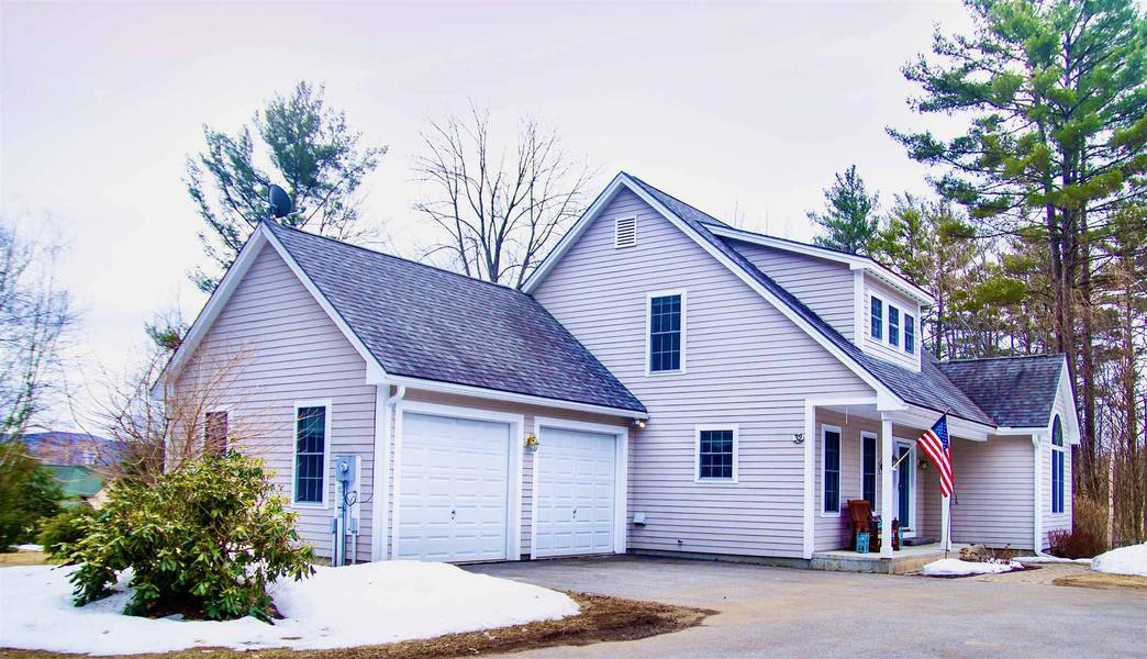 32 Yale PL, Laconia, NH 03246