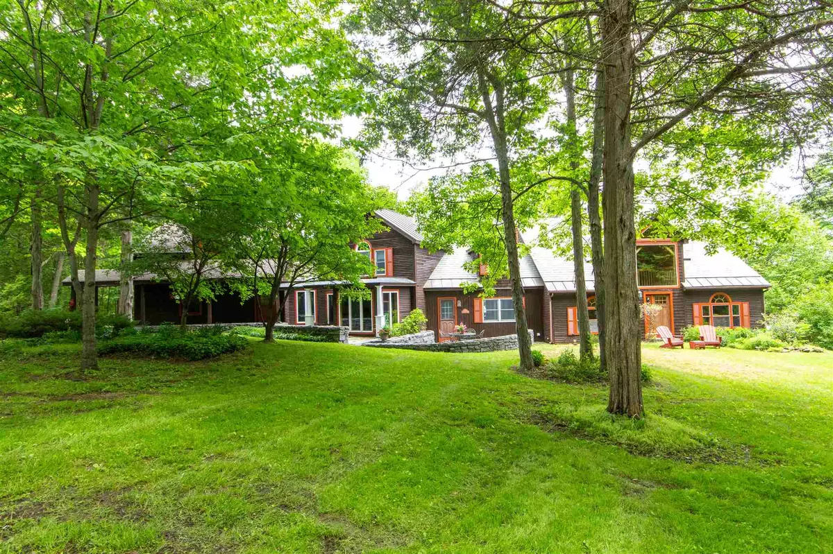 Charlotte, VT 05445,220 Turtle Moon RD
