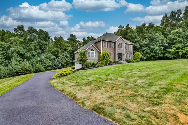 30 Jackman Ridge RD, Windham, NH 03087