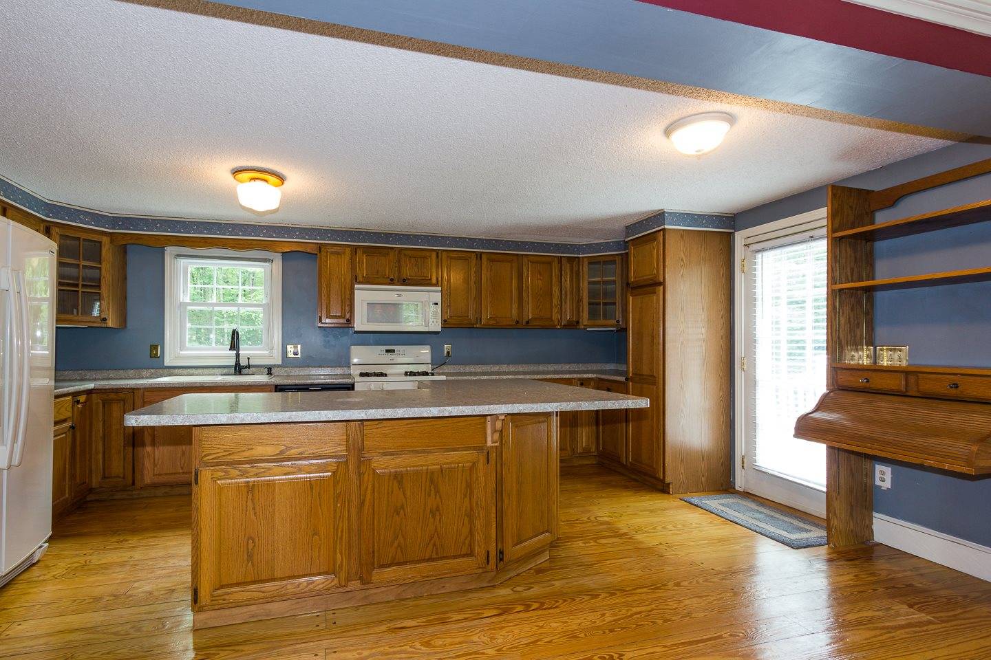 Merrimack, NH 03054,71 Peaslee RD