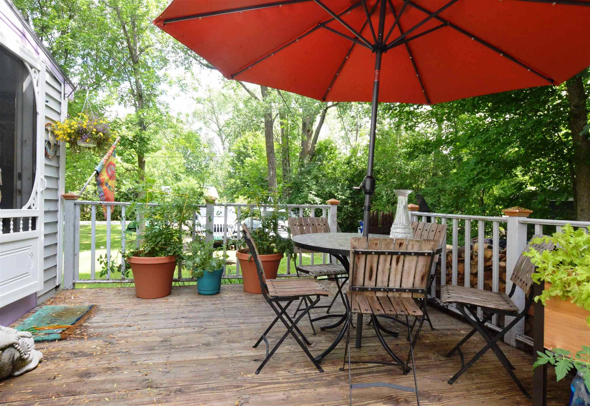 Colchester, VT 05446,67 Rail RD