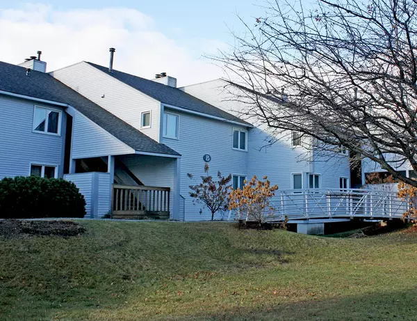 32 Route 103 South, Ludlow, VT 05149