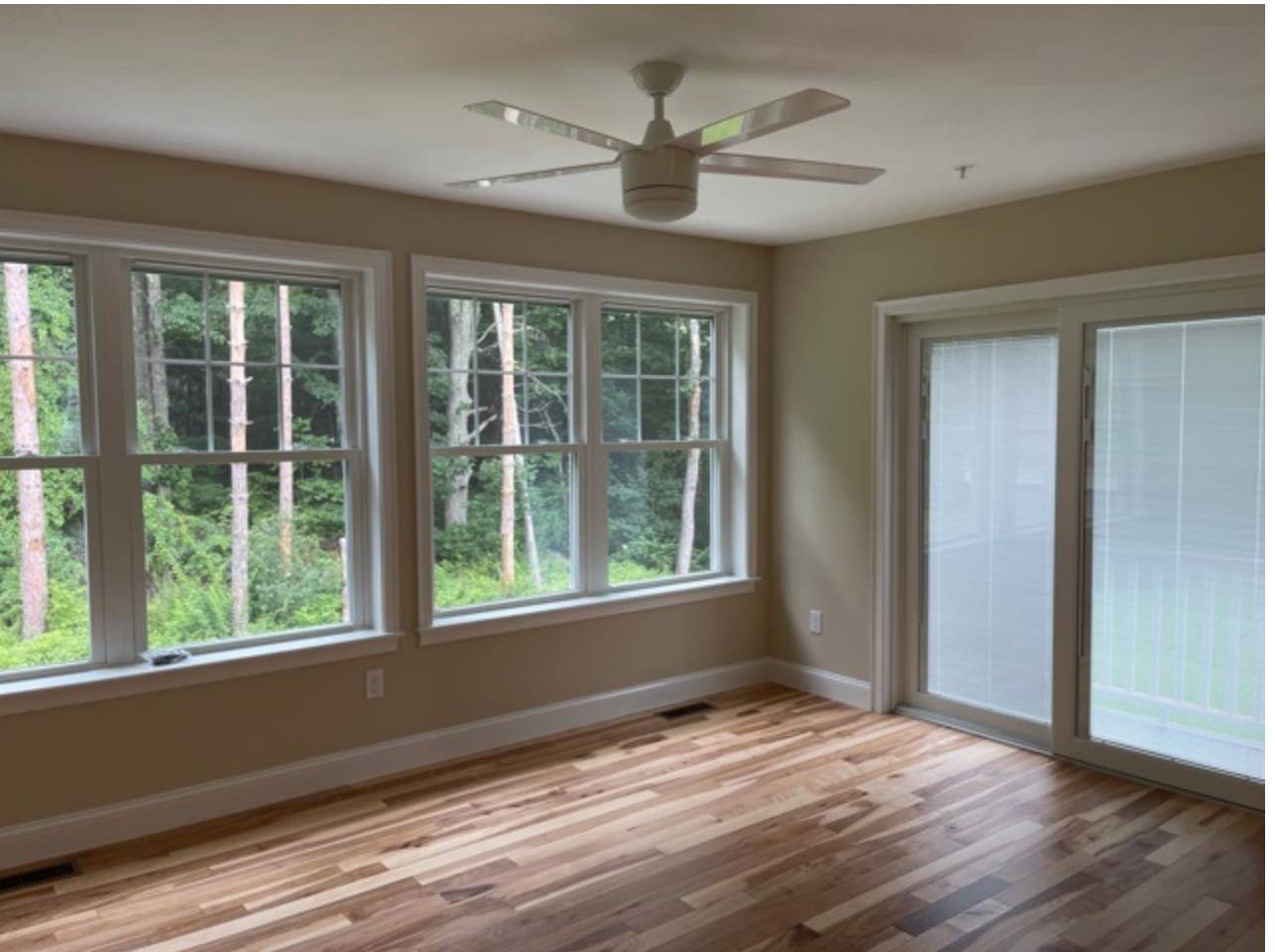 Brentwood, NH 03833,15 James CIR
