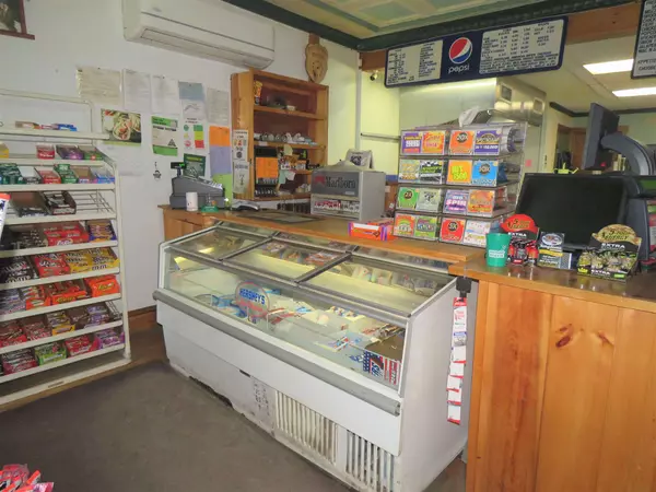 Charleston, VT 05872,1155 VT Route 105