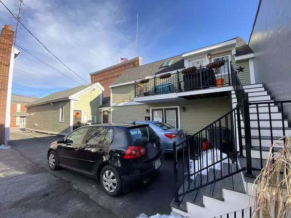 Dover, NH 03820,7 Broadway