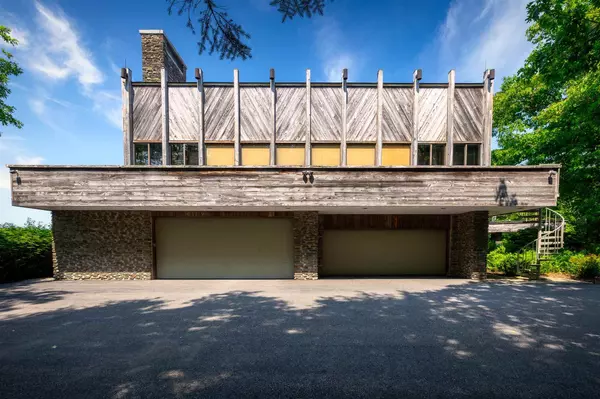 Dublin, NH 03444,105 Lake RD