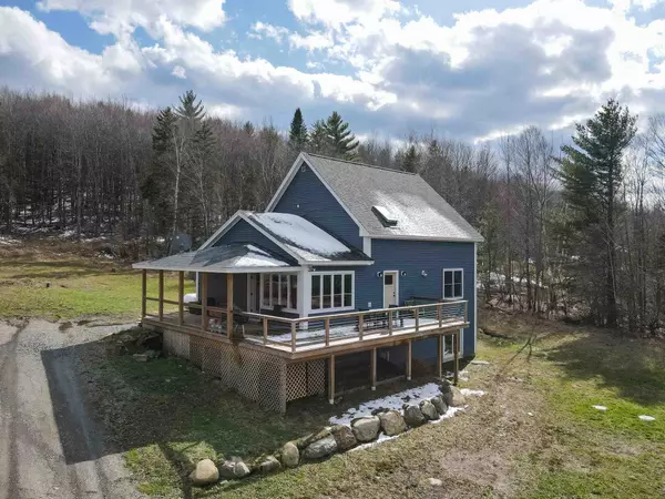 3208 Elmore RD, Morristown, VT 05661