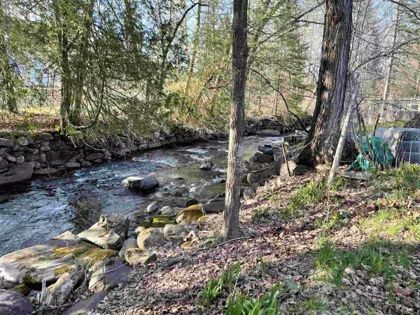 Glover, VT 05839,2956 Glover ST