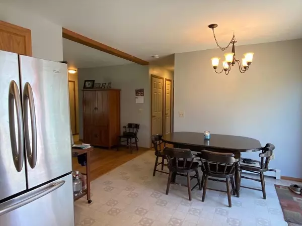 Northfield, VT 05663,27 Cemetery ST