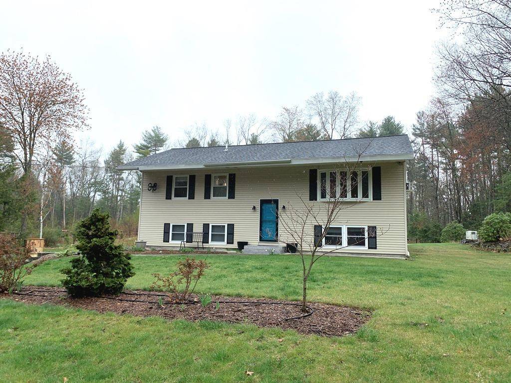 12 Henry DR, Hudson, NH 03051