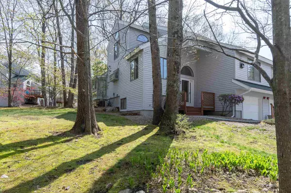 Atkinson, NH 03811,1 Overlook DR