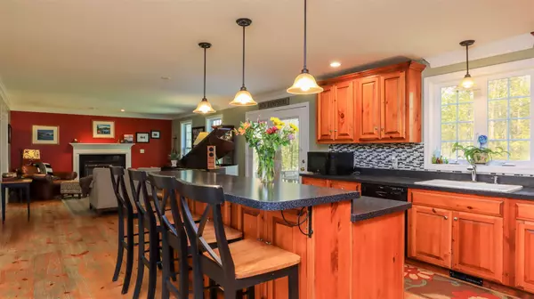 Mont Vernon, NH 03057,31 Dutton CIR