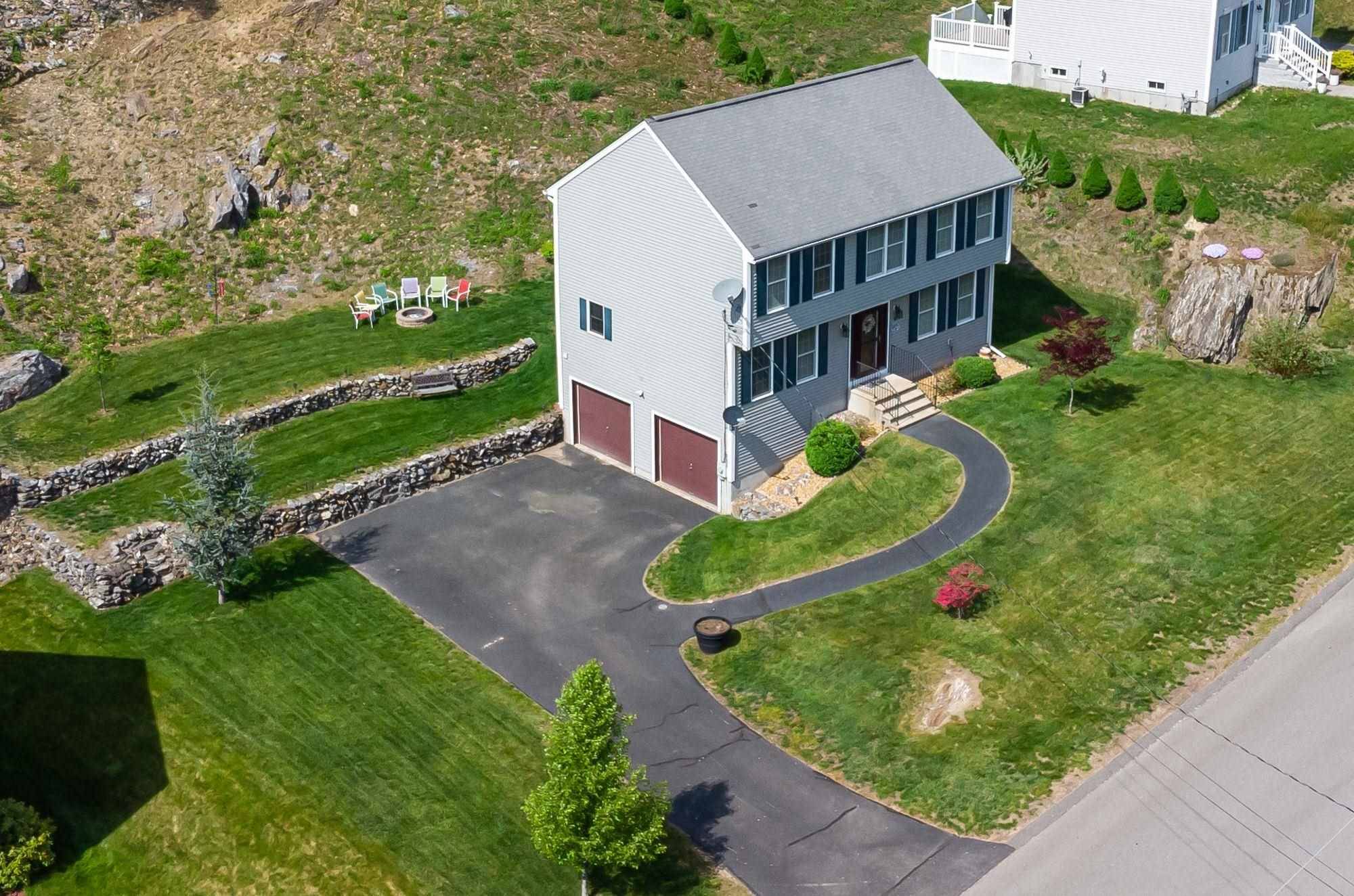 Hudson, NH 03051,12 Bear Path LN