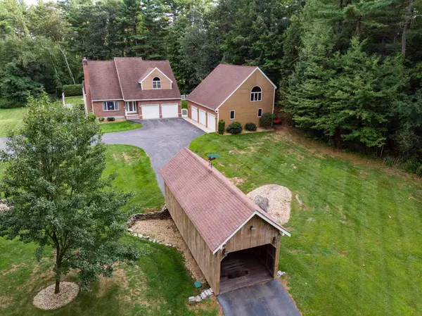 17 Greeley RD, Pelham, NH 03076