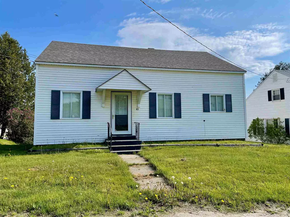 Canaan, VT 05902,43 East ST