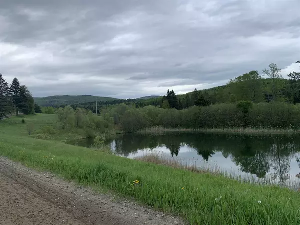 Colebrook, NH 03576,18 Golf Links RD