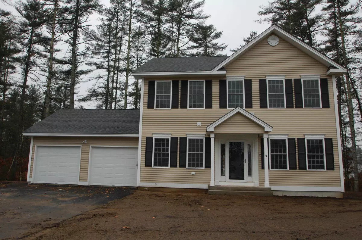 Merrimack, NH 03054,7 Crab Tree CT #25