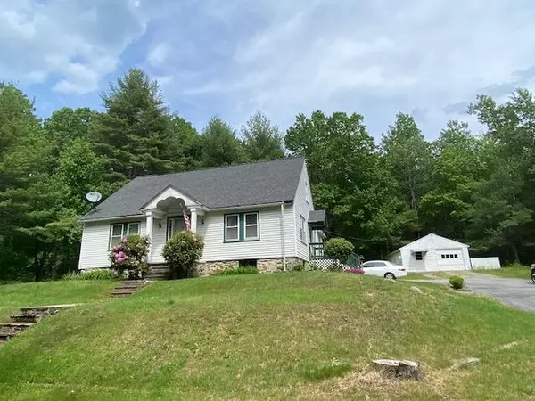 56 Simpson RD, Pelham, NH 03076