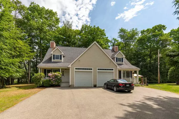 19-21 Violette LN, Seabrook, NH 03874