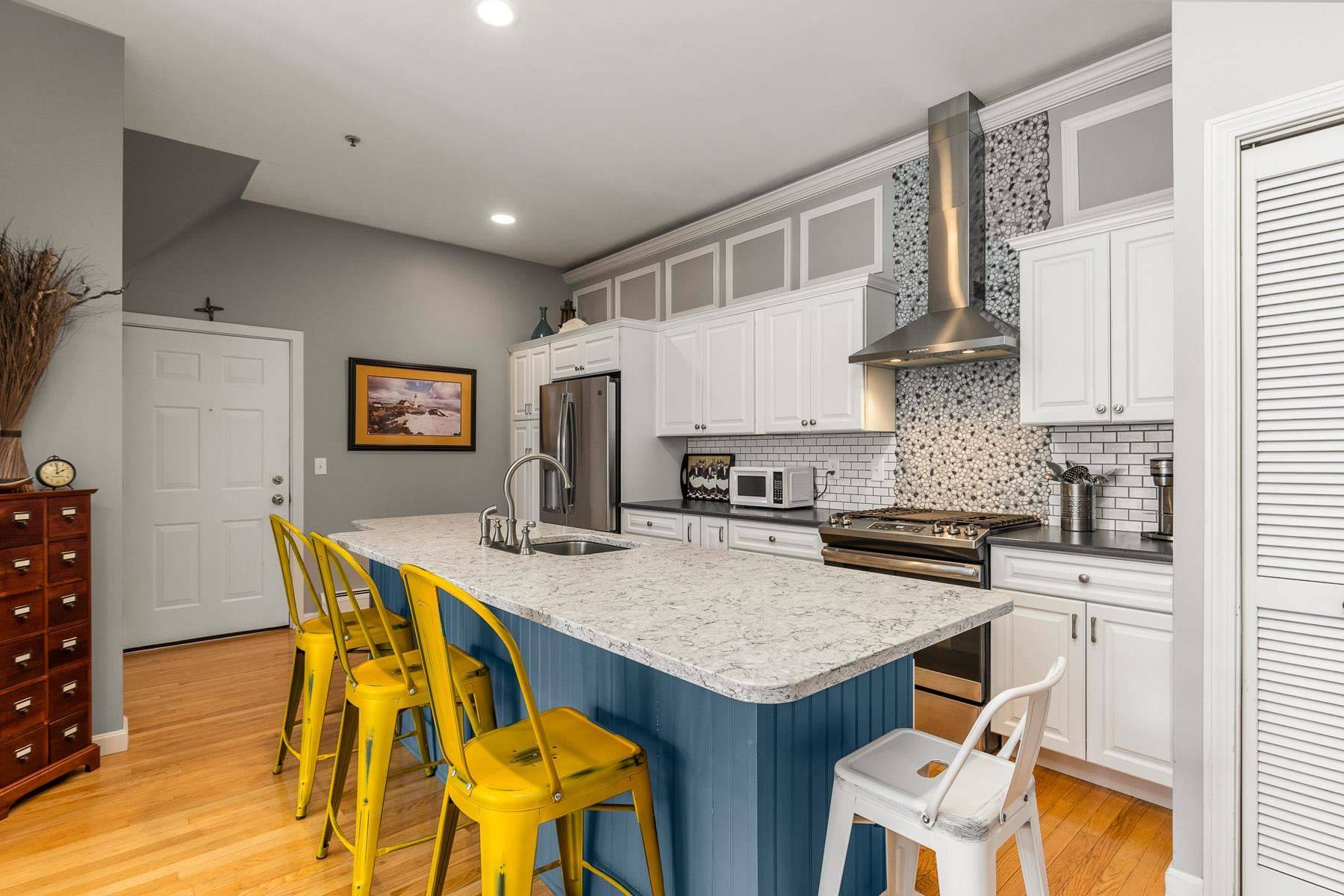 Portsmouth, NH 03801,46 Columbia CT #6