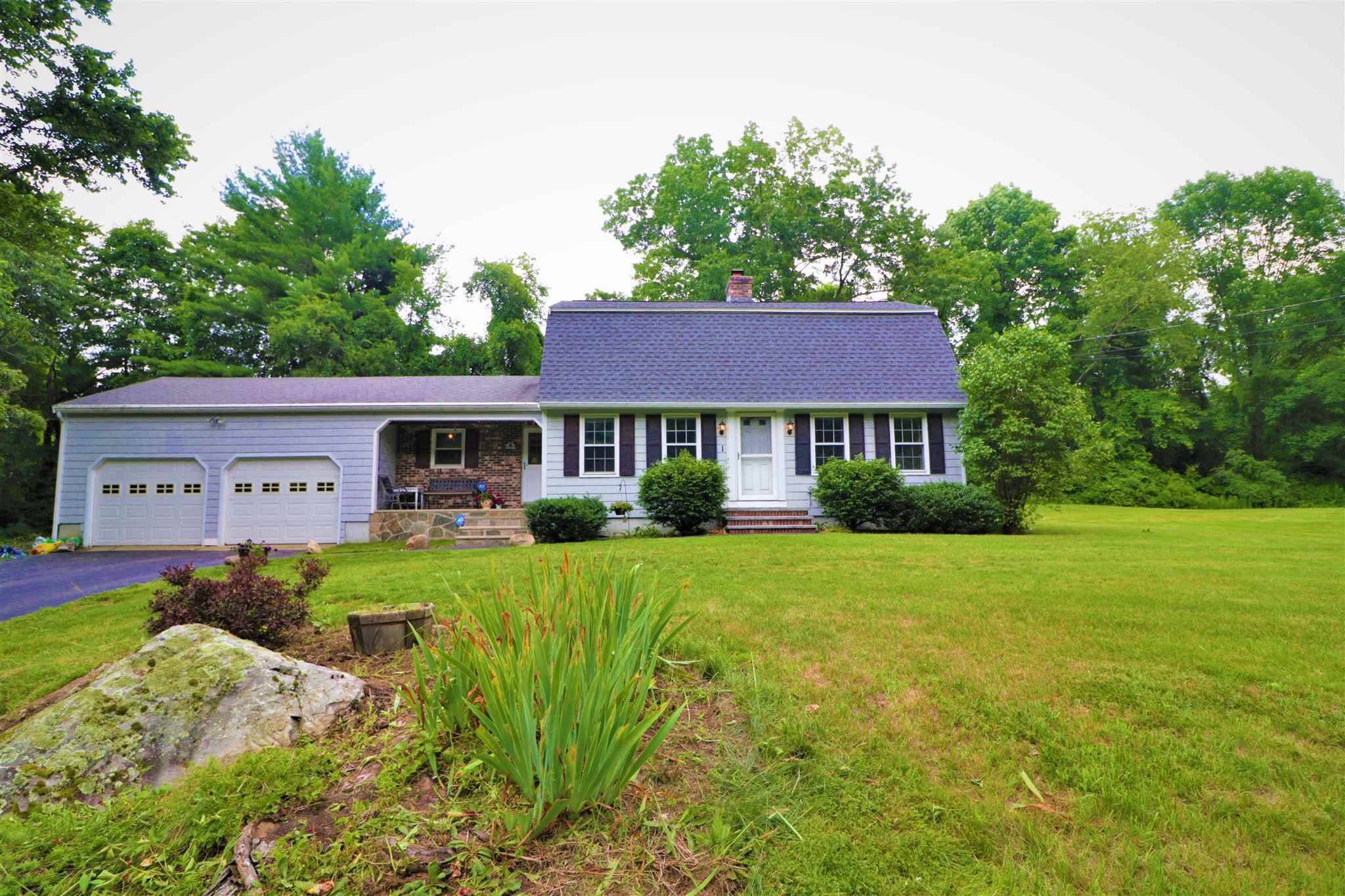 1 Shingle Mill RD, Hudson, NH 03051