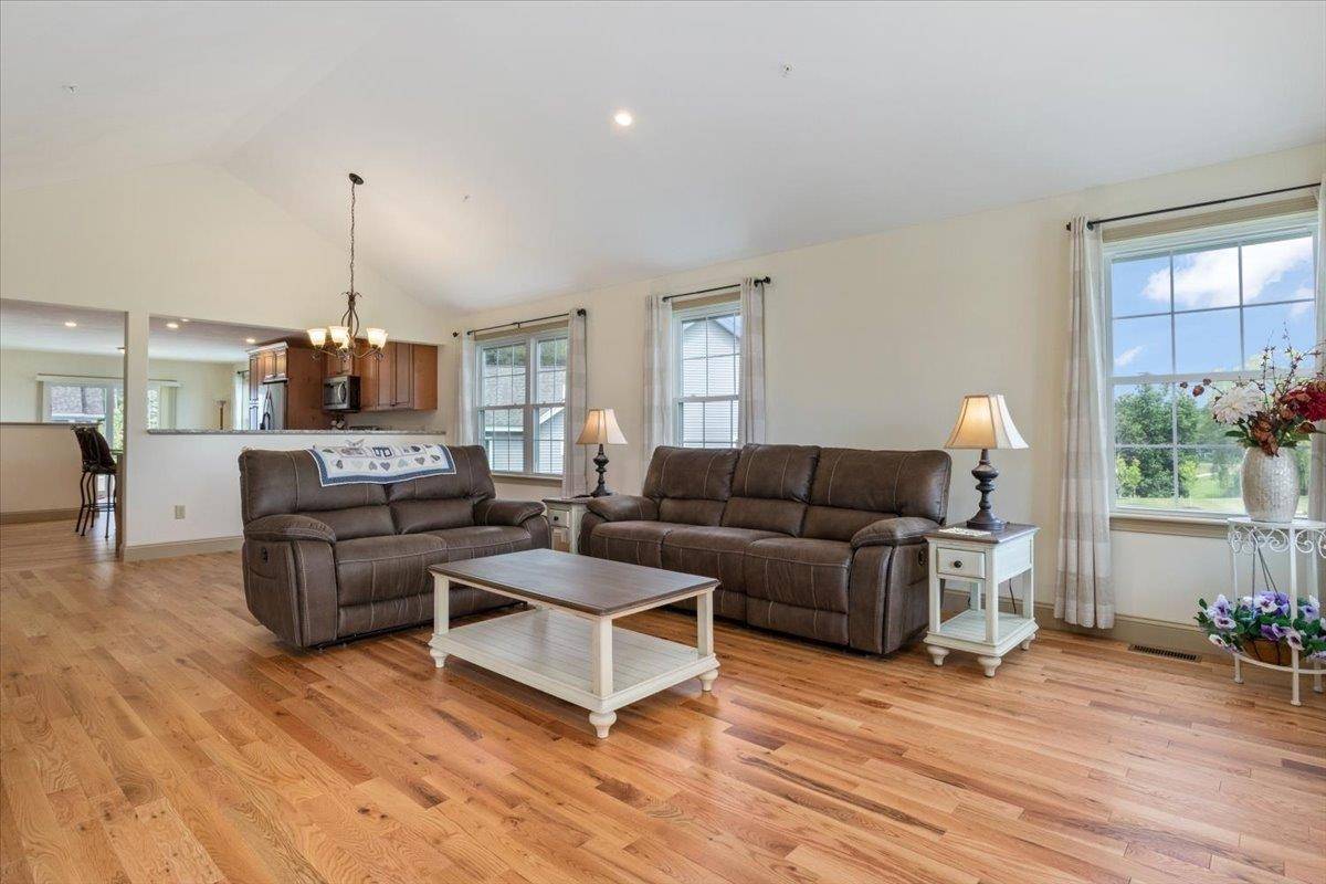 Brentwood, NH 03833,12 Three Ponds DR