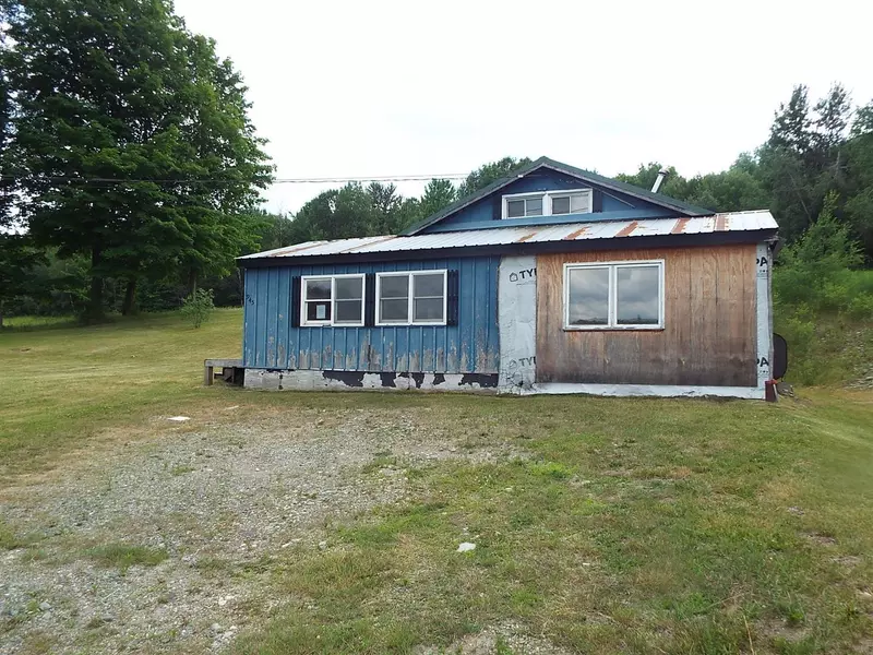 945 VT RT 100, Newport Town, VT 05857