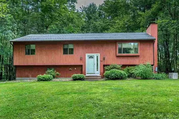 39 Lancaster Farm RD, Salem, NH 03079