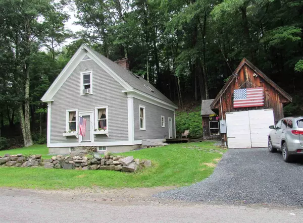 180 Stage RD, Unity, NH 03773