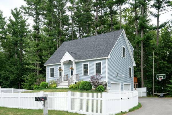 3 Winslow DR, Exeter, NH 03833