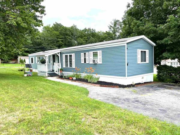 11 Brook CIR, Loudon, NH 03307