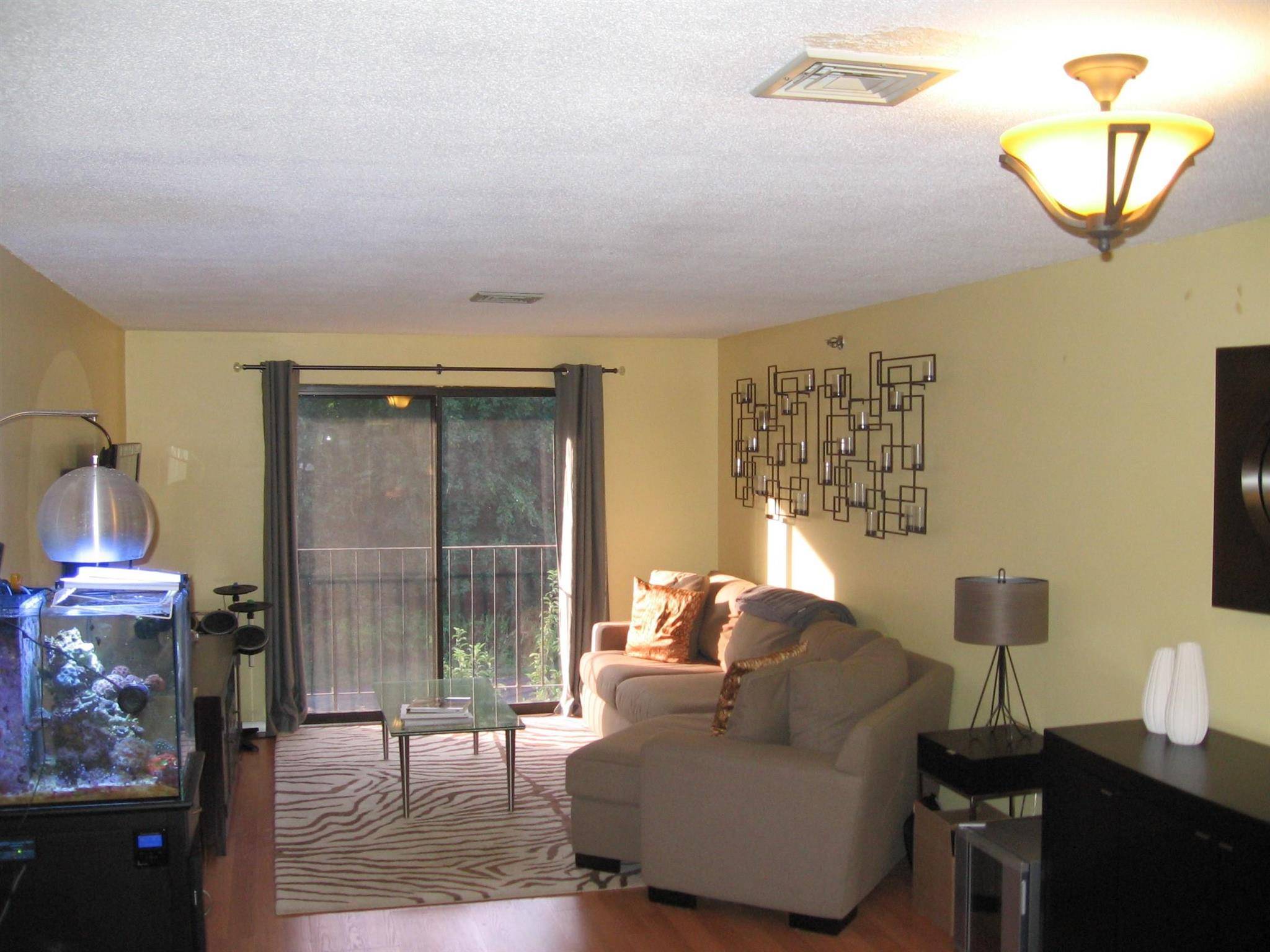 234 Abbott Farm LN, Hudson, NH 03051