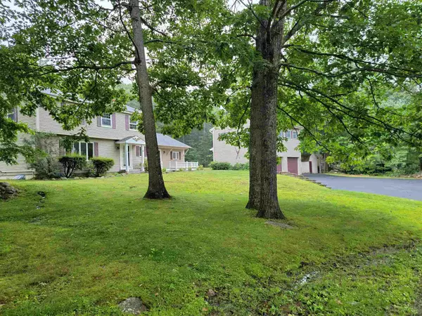 Gilford, NH 03249,8 Valley DR