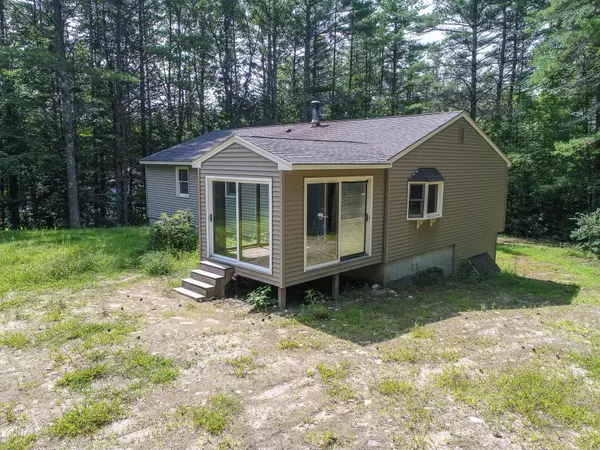 Candia, NH 03034,395 North RD